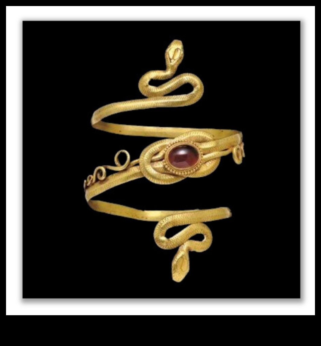 אלגנטיות של פעם: תכשיטים עתיקים נחשפו