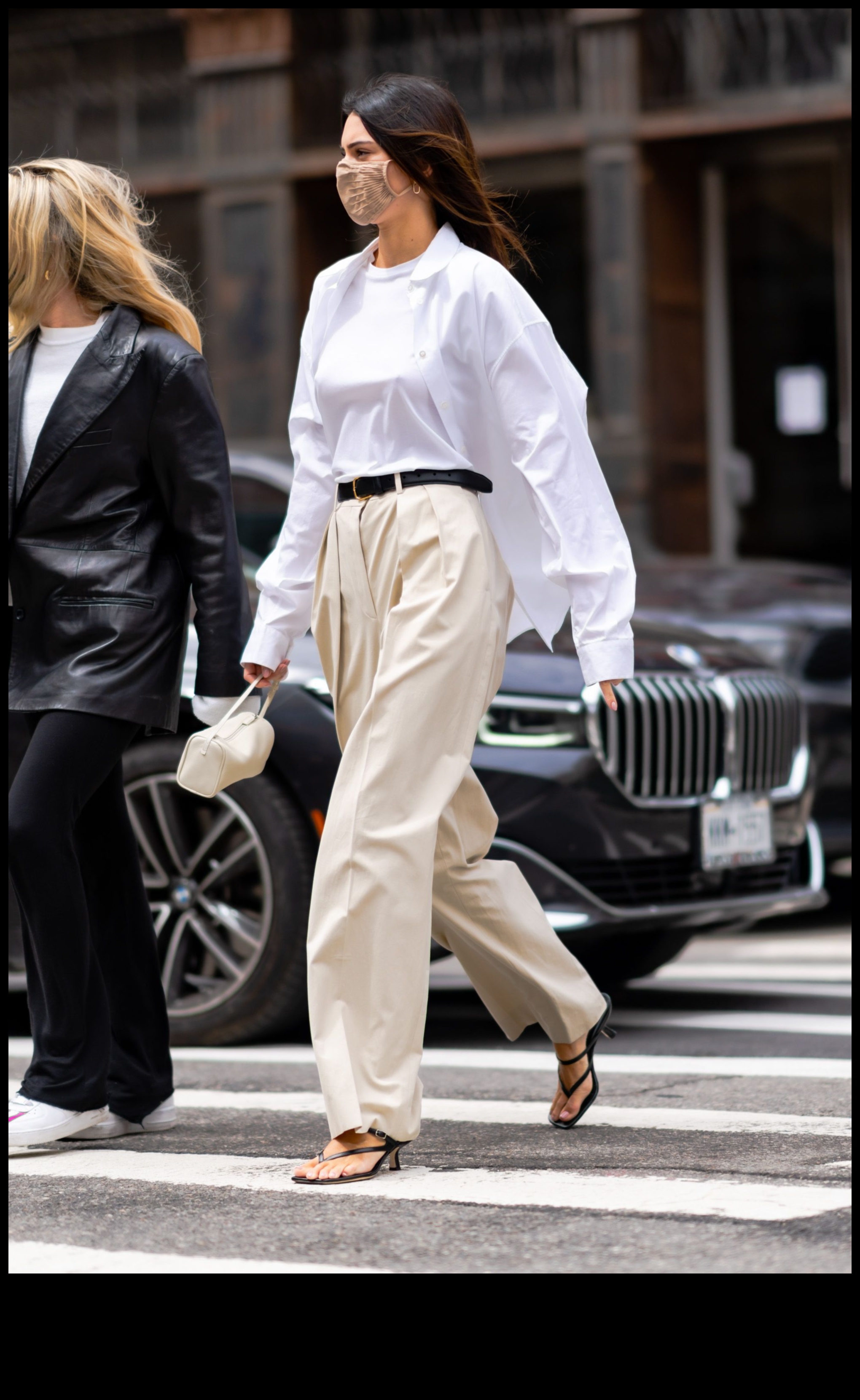 אלגנטיות מתחת לחגורה: יצירות מופת על הגפיים התחתונות היפות שלך