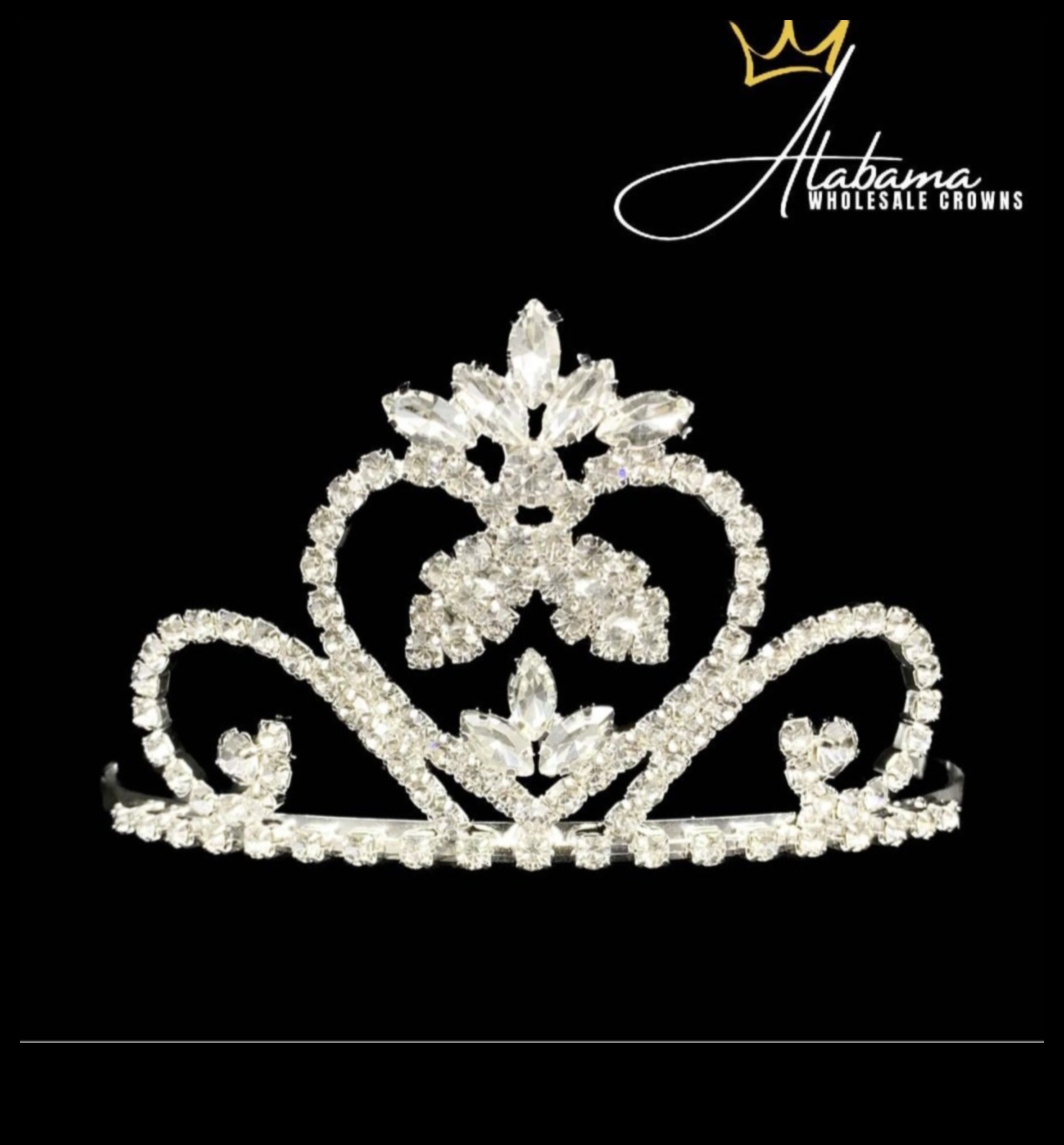 Radiance מלכותי: הכתר את עצמך ביופי נצחי