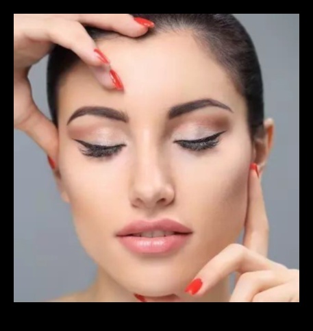 אייליינר והסתרה: הסוואה של פגמים למראה ללא רבב