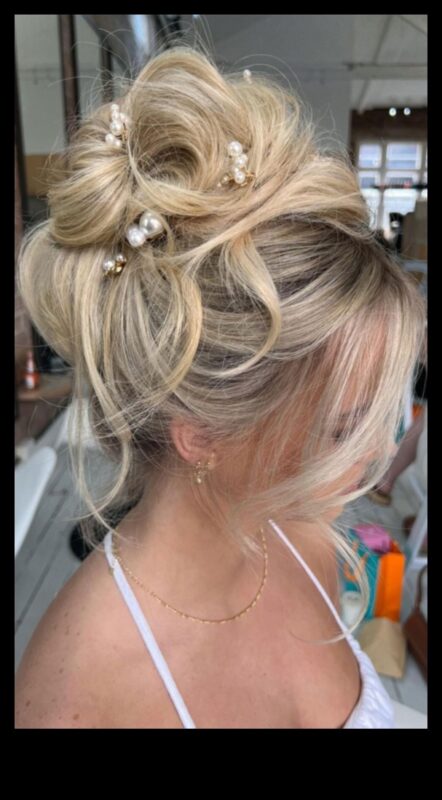 אפודים אלגנטיים: תסרוקות בלונדיניות לאירועים רשמיים