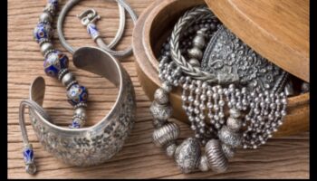 אלגנטיות של פעם: תכשיטים עתיקים נחשפו